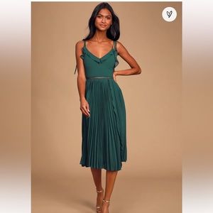 Worn Once!  Lulu’s Never a Dull Moment Emerald Green Pleated Midi Dress - medium